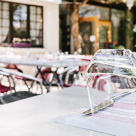 Hotel Le Central Boussac  Экстерьер фото